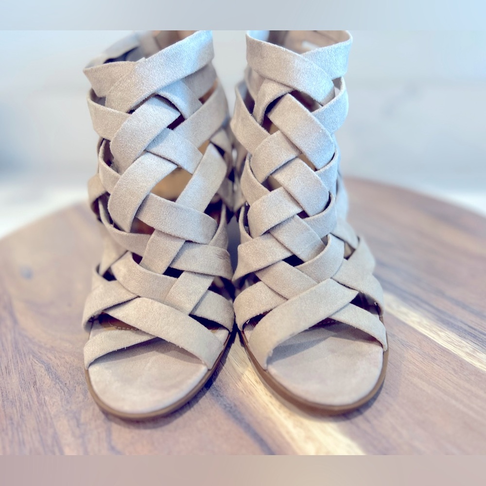 Jast Fab Jayne Faux Suede Heeled Sandals Size
7 Color: Sand
